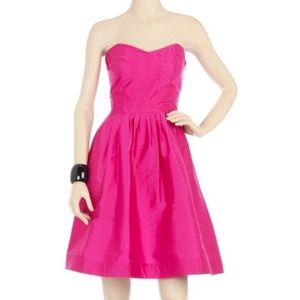 DIANE VON FURSTENBERG Strapless Pink Dress
